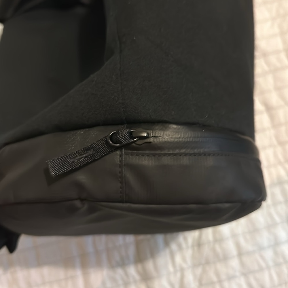 Hurley Bucket Backpack - image 7